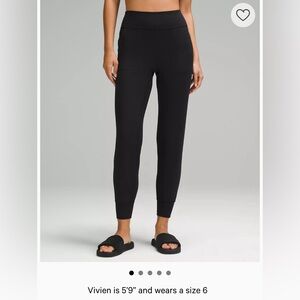 Lululemon Align high rise joggers in black size 10